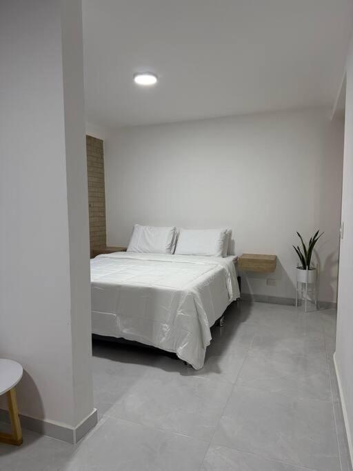 Moderno Apartamento Norte Cali Appartement Buitenkant foto